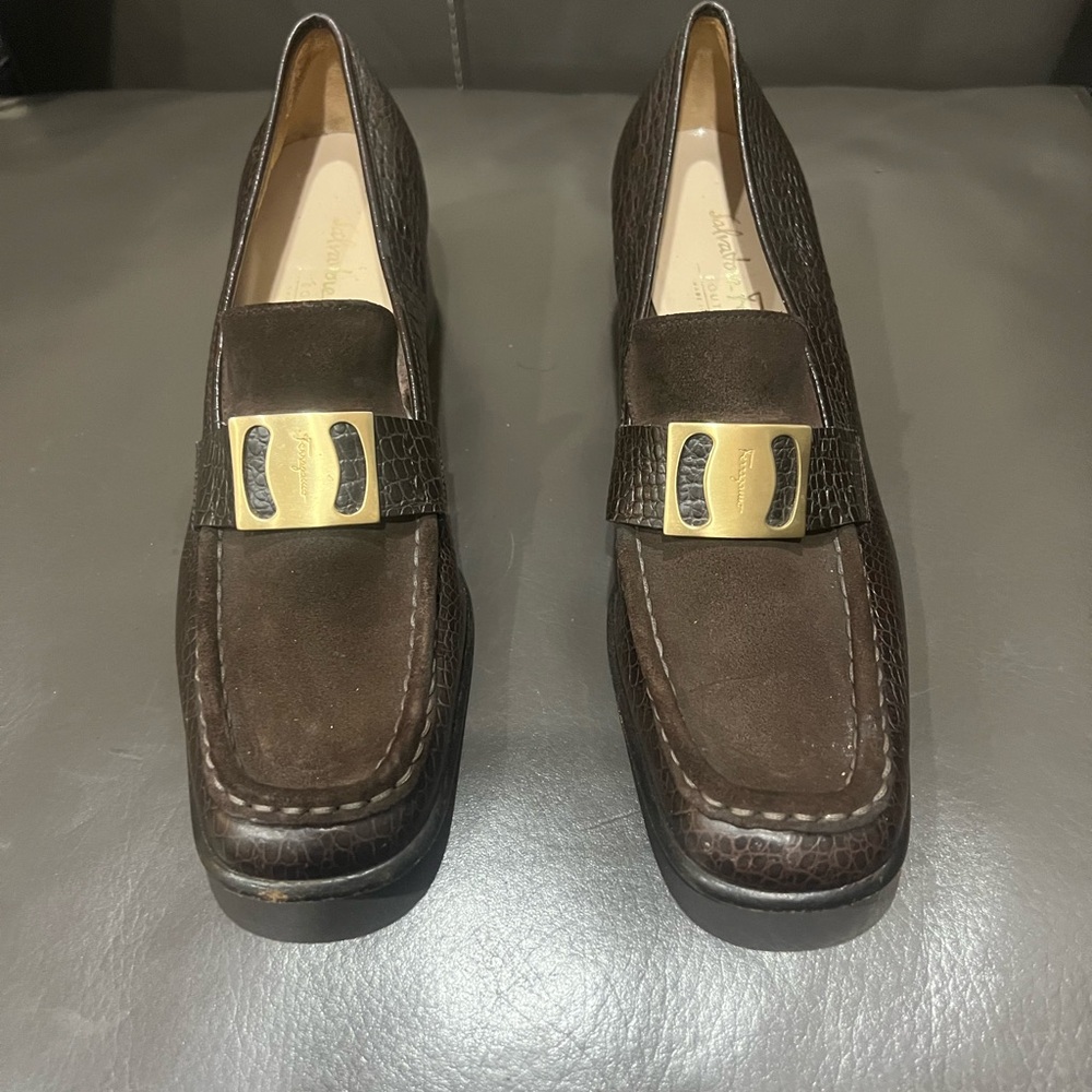 Salvatore Ferragamo women's brown loafers size 9 1/2 4A, narrow fit